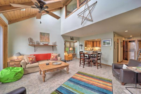 Beech Mountain Ski Condo with Private Balcony!